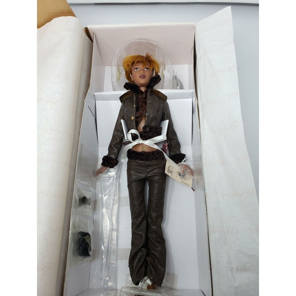 New in box RARE Madame Alexander Paris Williams Alex Elan V.I.P. 16" Doll VIP